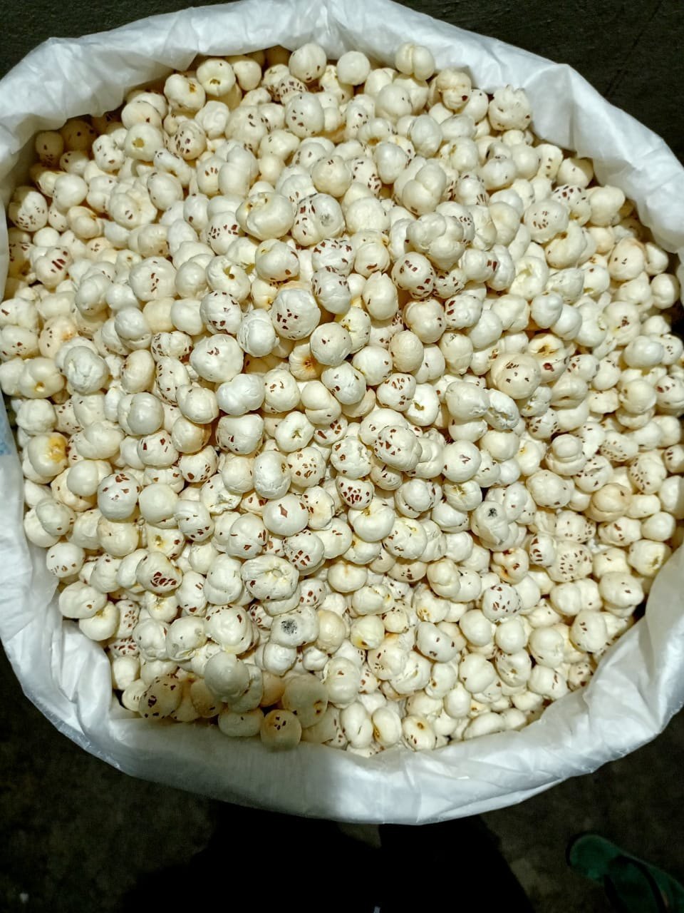 Raw Makhana